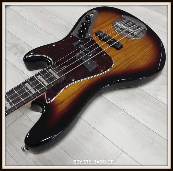 Preview: Lakland Skyline Hutch Hutchinson, 3-Tone Sunburst Gloss, Signature